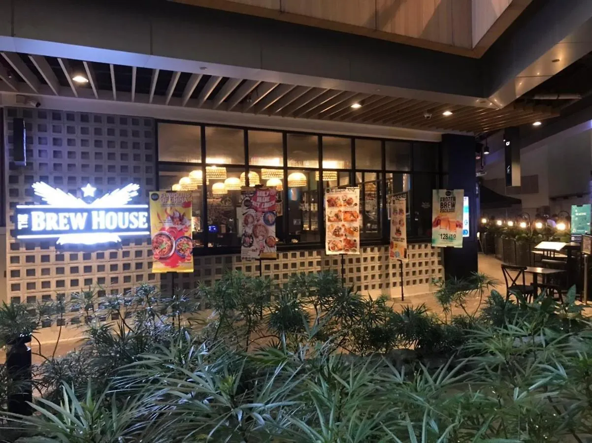 吉隆坡Arcoris Soho Mont Kiara With Free Parking And Netflix公寓 公寓 吉隆坡